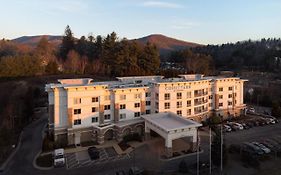 Courtyard By Marriott Boone